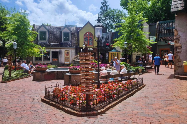 Top 5 Trendy Shops in Gatlinburg
